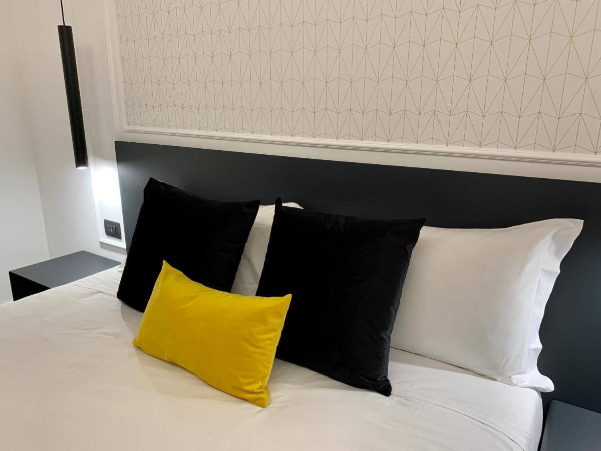 Toledo Boutique Rooms Naples Luaran gambar
