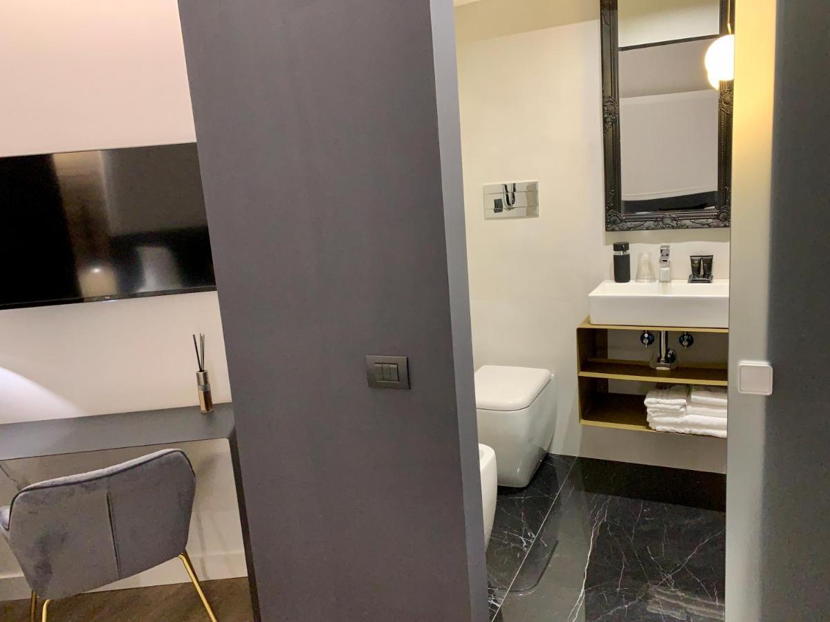 Toledo Boutique Rooms Naples Luaran gambar