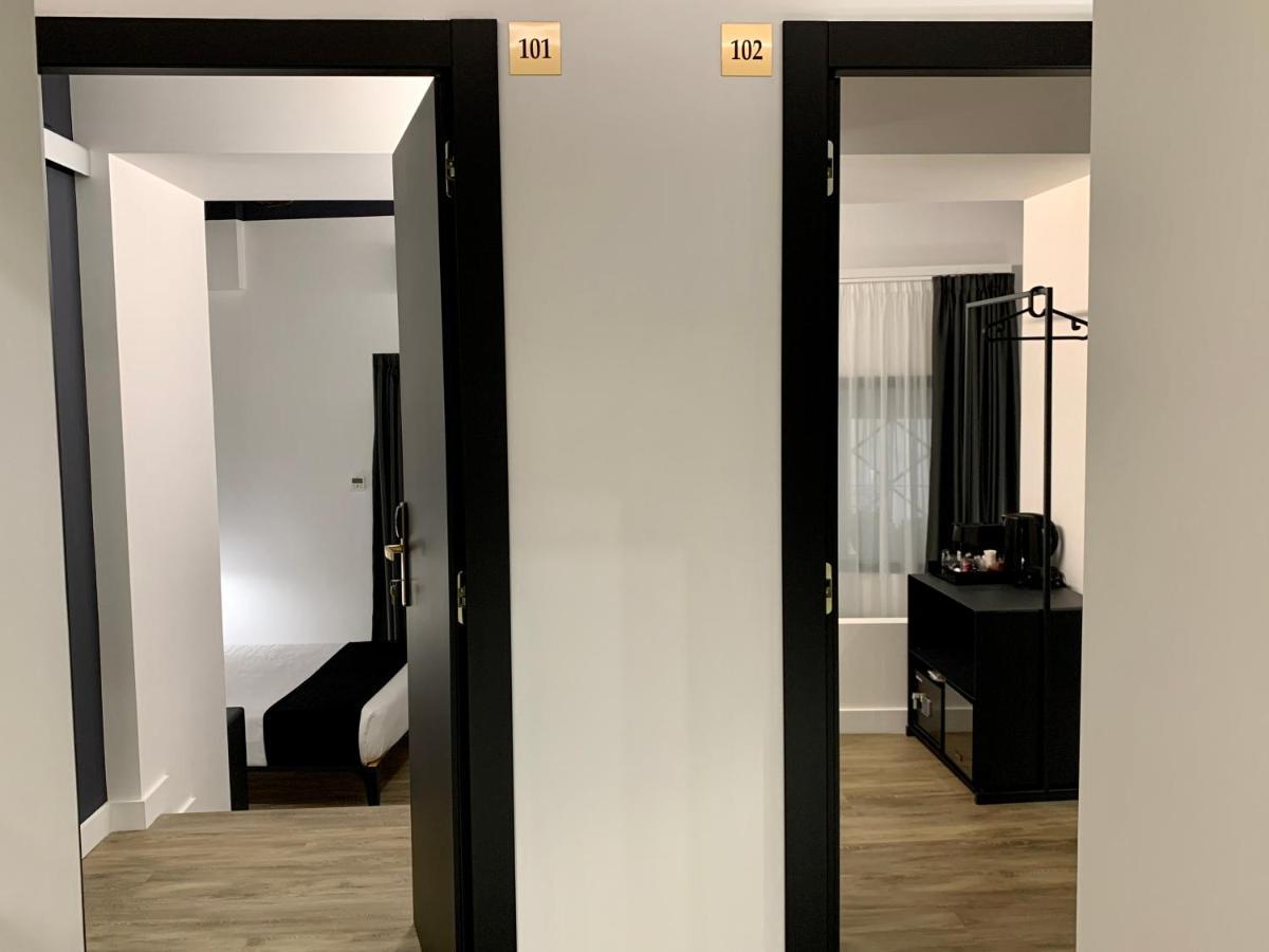 Toledo Boutique Rooms Naples Luaran gambar
