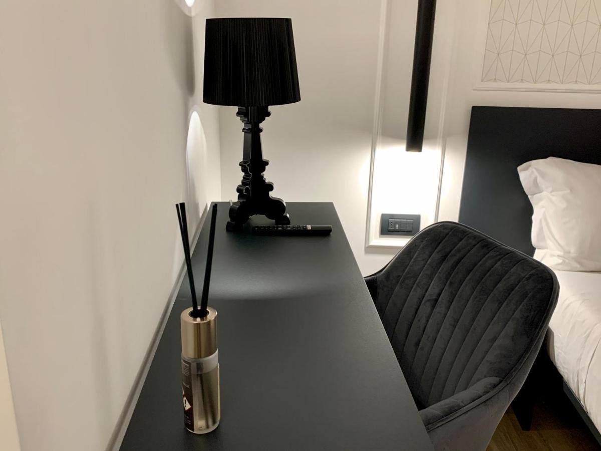 Toledo Boutique Rooms Naples Luaran gambar